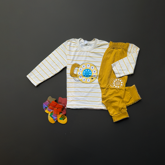 Retro Rotary Phone Outfit